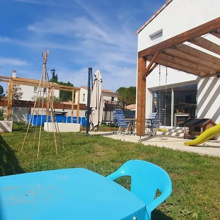 Villa Climatisee, Piscine, Et Centre Accessible A Pied