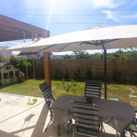 3 Ch Climatisee Avec Piscine & Jacuzzi, Parking Prive, Centre A Pied *