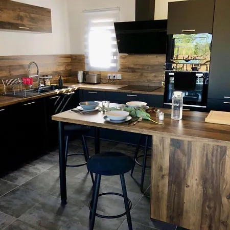 3 Ch Climatisée Avec Piscine&jacuzzi, Parking Privé, Centre à Pied Villa Uzès